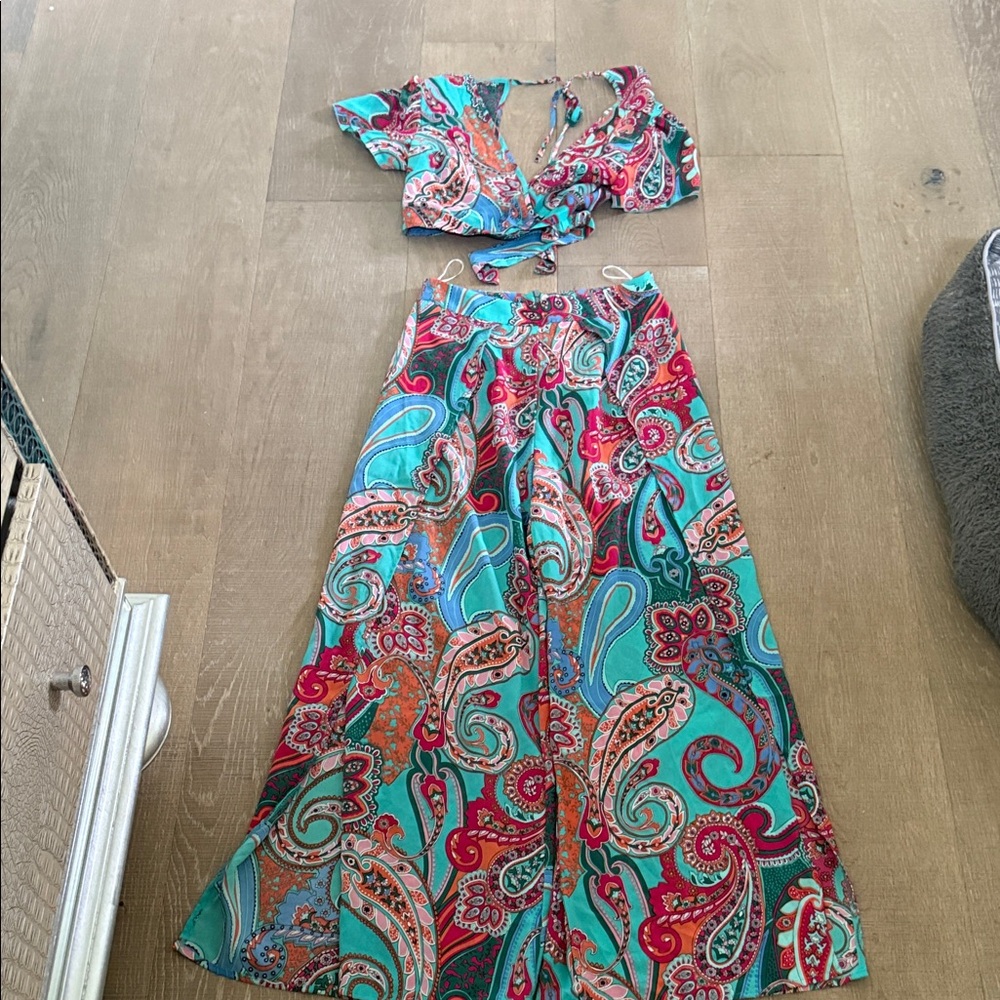 SHEIN Multicolor Paisley Set